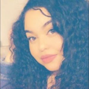 Meet your Posher, Liliana